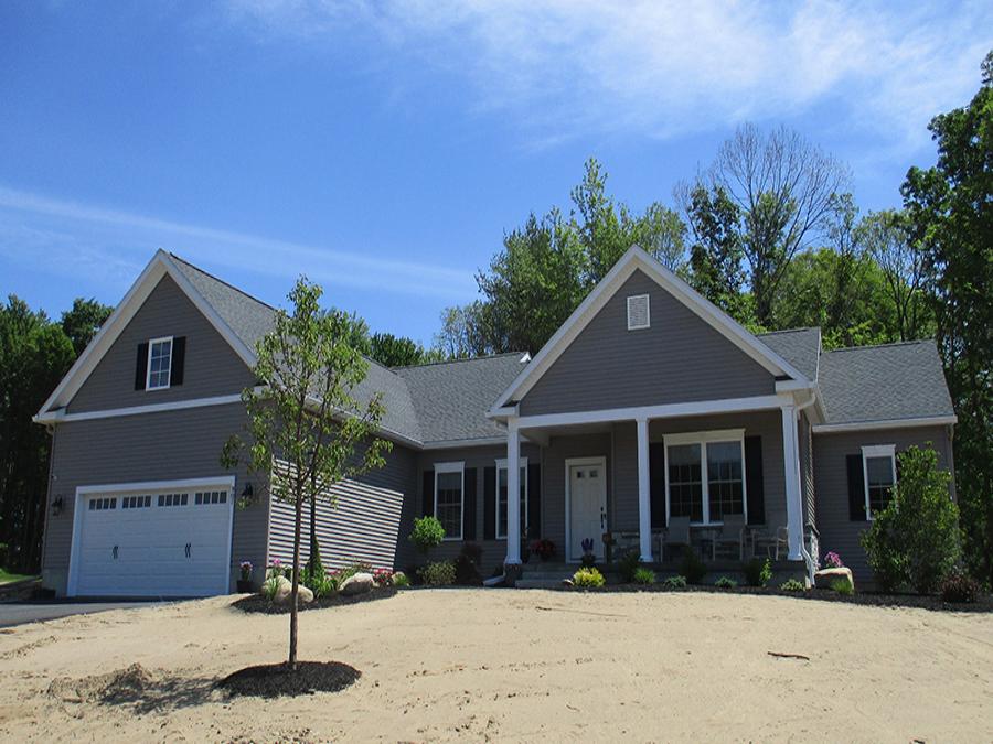 Note: Optional Full Covered Porch Shown